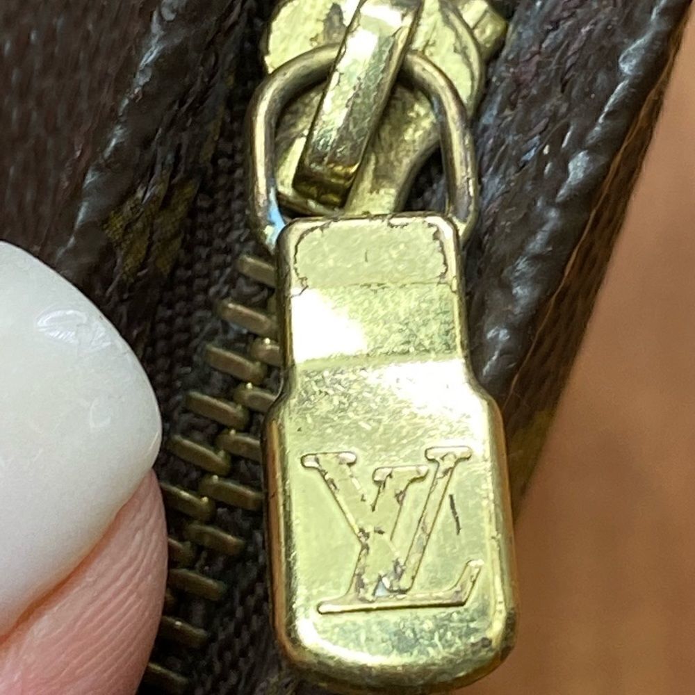Louis Vuitton Classic Monogram zippered Pochette logo leather tan brass loop - Picture 6 of 12
